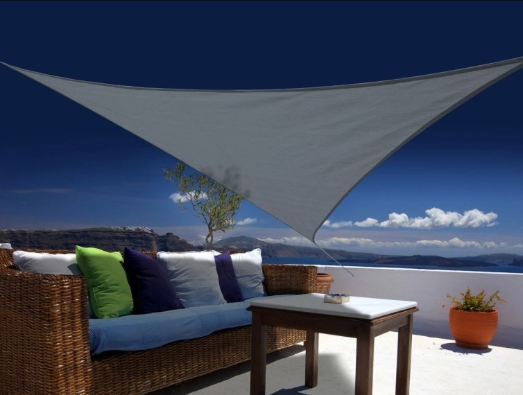 Voile d'ombrage triangulaire
