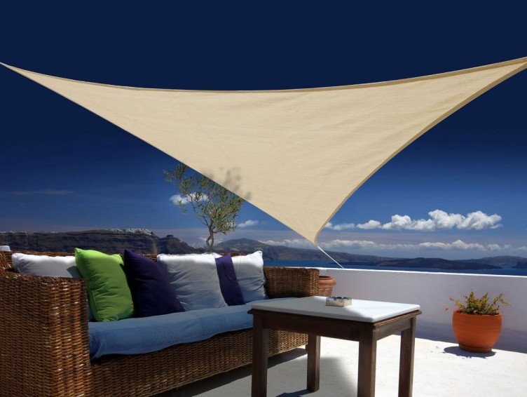 Voile d'ombrage triangulaire